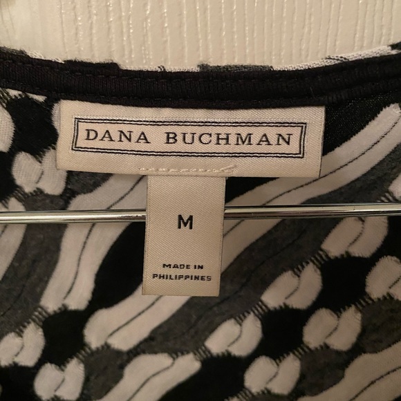 Beautiful Work Blouse w/ Gold Accent - Picture 3 of 4